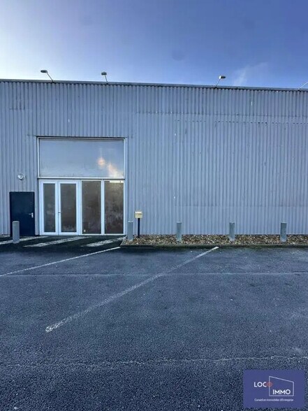 Flex in Yvrac for lease - Building Photo - Image 3 of 12