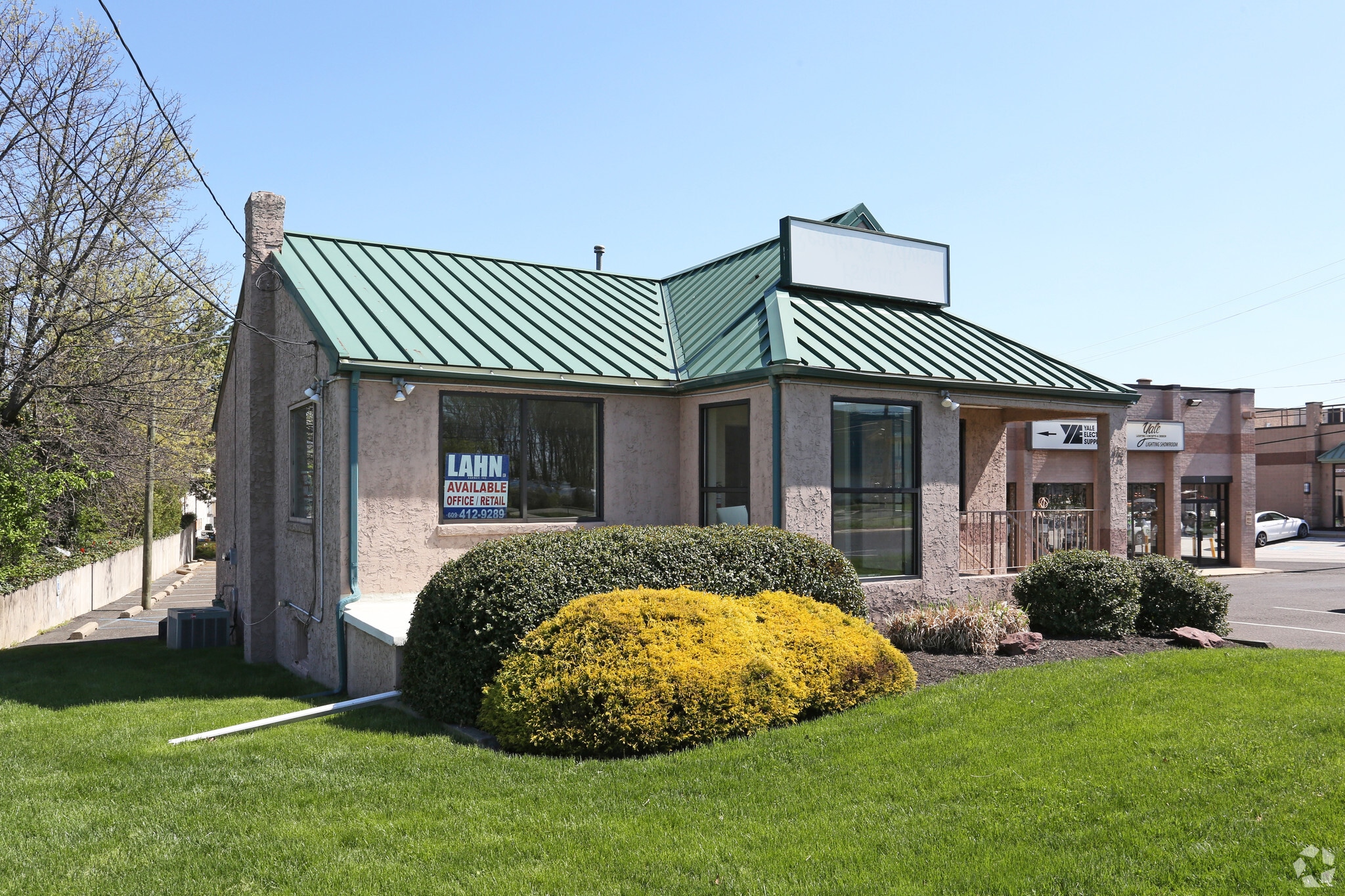 1722 Marlton Pike E, Cherry Hill, NJ for sale Primary Photo- Image 1 of 1