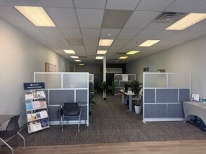 530 SW Everett Mall Way, Everett, WA for lease Interior Photo- Image 2 of 4