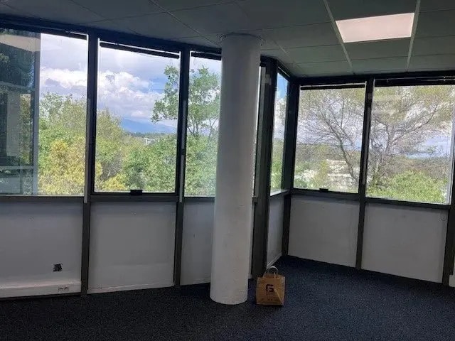 Office in Biot for sale - Building Photo - Image 2 of 8