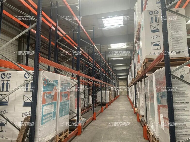 Flex in Olivet for lease - Interior Photo - Image 2 of 15