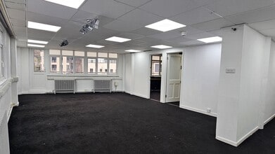 132-136 Union St, Torquay for lease Interior Photo- Image 1 of 2