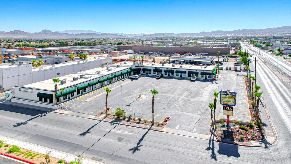 712-738 W Sunset Rd, Henderson, NV for lease - Building Photo - Image 1 of 5