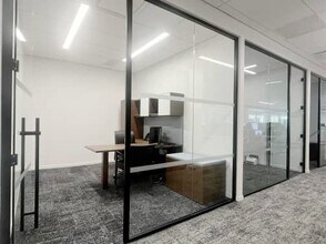 546 Fifth Ave, New York, NY for lease Interior Photo- Image 2 of 6