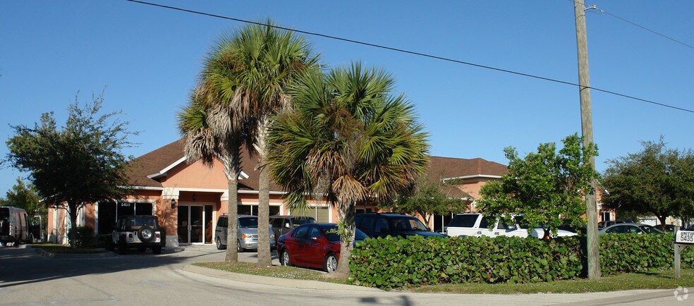 5435 Jaeger Rd, Naples, FL for sale - Primary Photo - Image 1 of 1