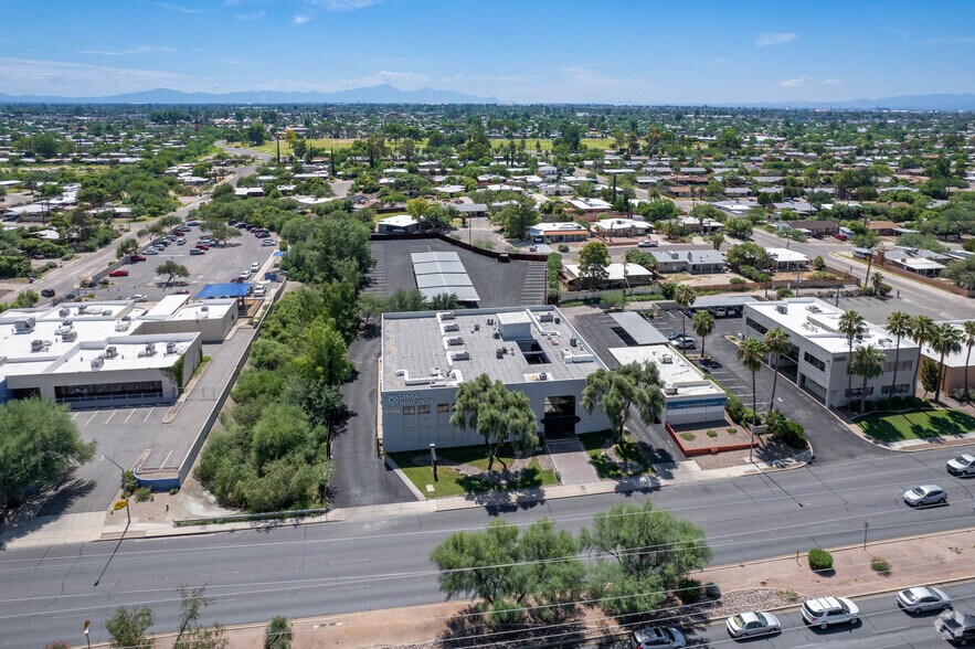 6840 E Broadway Blvd, Tucson, AZ for lease - Aerial - Image 2 of 5