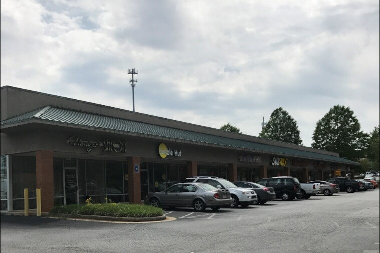 3869 Chapel Hill Rd, Douglasville, GA 30135