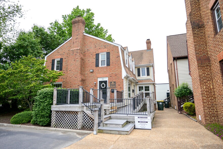 911 First Colonial Rd, Virginia Beach, VA for sale - Building Photo - Image 1 of 1