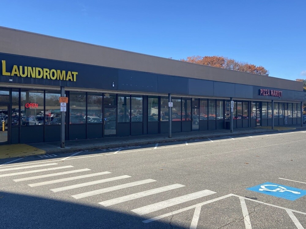 855903 Hanover St, Manchester, NH 03104 East Side Plaza