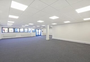 Bevan Way, Smethwick for lease Interior Photo- Image 2 of 3