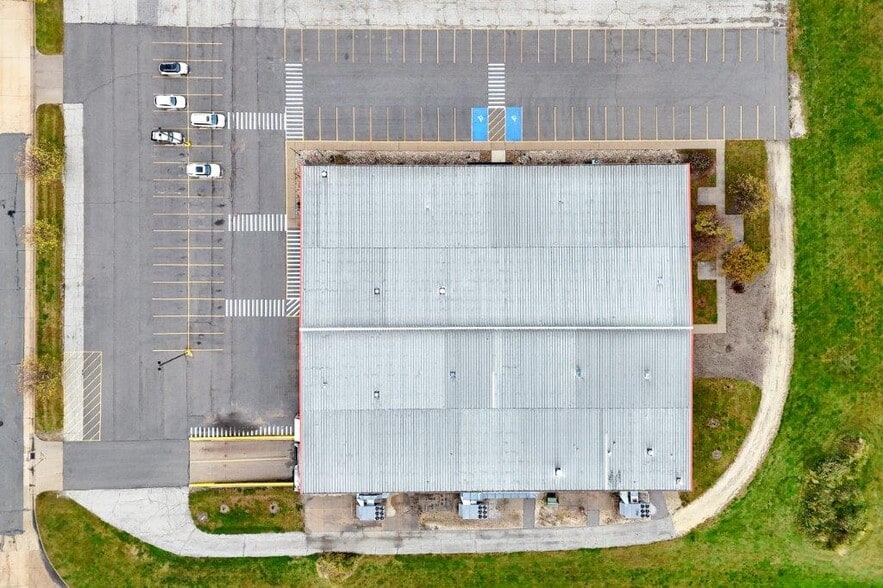 1919 SW 8th St SW, Waverly, IA for sale - Building Photo - Image 3 of 23