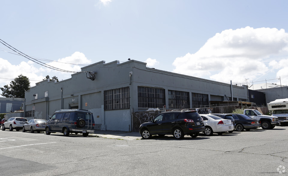 954 60th St, Oakland, CA for lease - Building Photo - Image 2 of 10