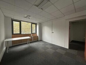 83 Boulevard Exelmans, Paris for lease Interior Photo- Image 1 of 4