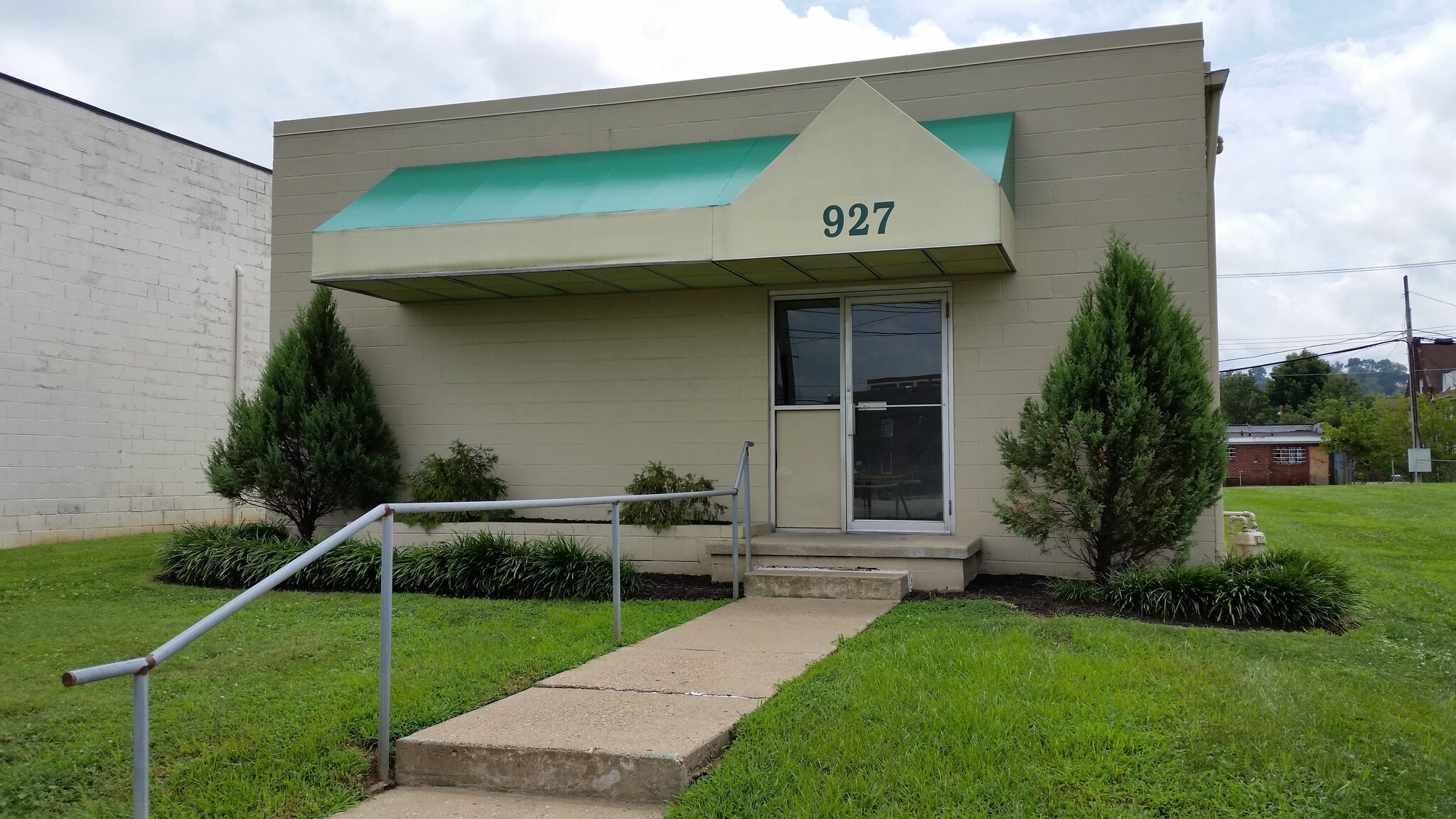 927 8th Ave, Huntington, WV for lease Building Photo- Image 1 of 14