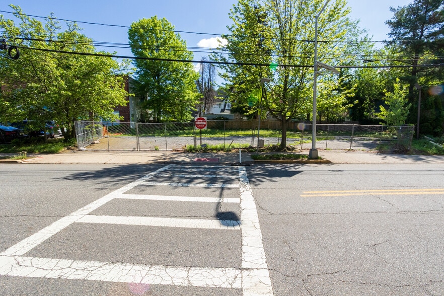 529 Valley Rd, Montclair, NJ for sale - Building Photo - Image 3 of 14