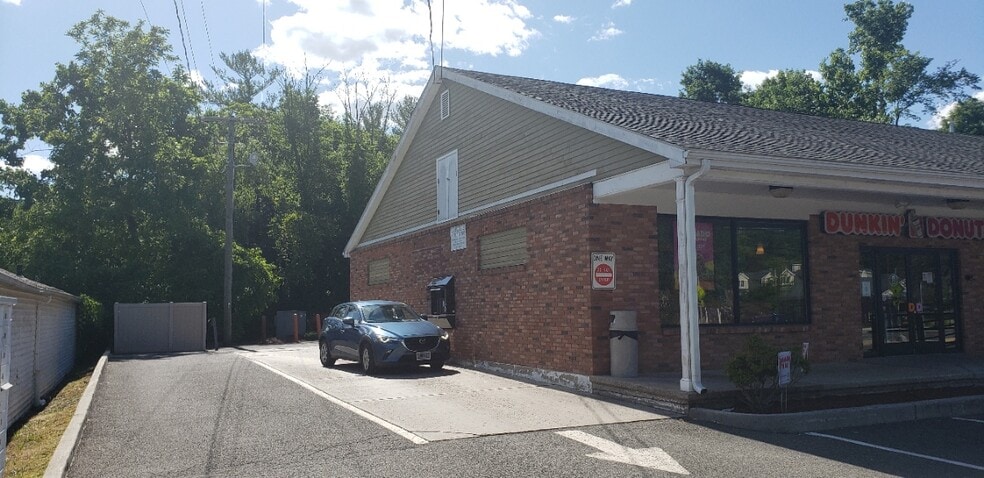 782 Federal Rd, Brookfield, CT for lease - Building Photo - Image 3 of 22