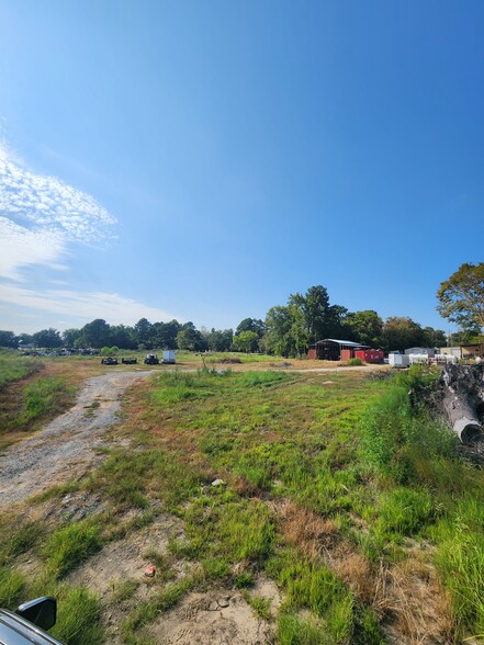 2309 E US Highway 80, White Oak, TX for lease - Building Photo - Image 3 of 5