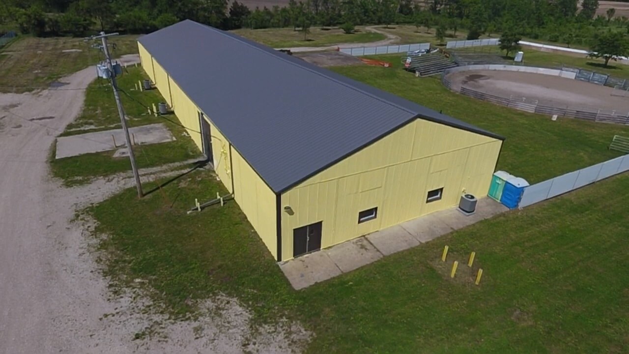 1527 Hwy 5, Carlisle, IA 50047