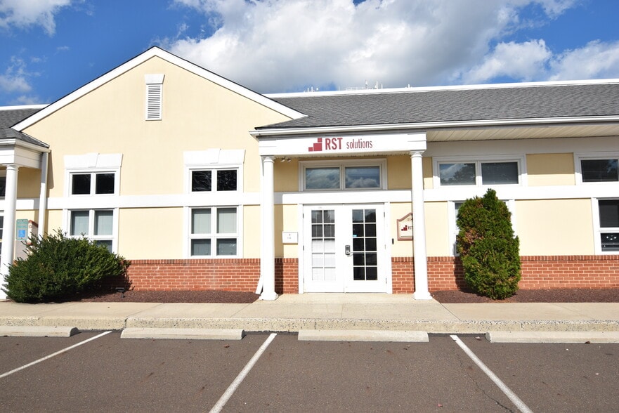 1500 Horizon Dr, Chalfont, PA for lease - Building Photo - Image 1 of 6