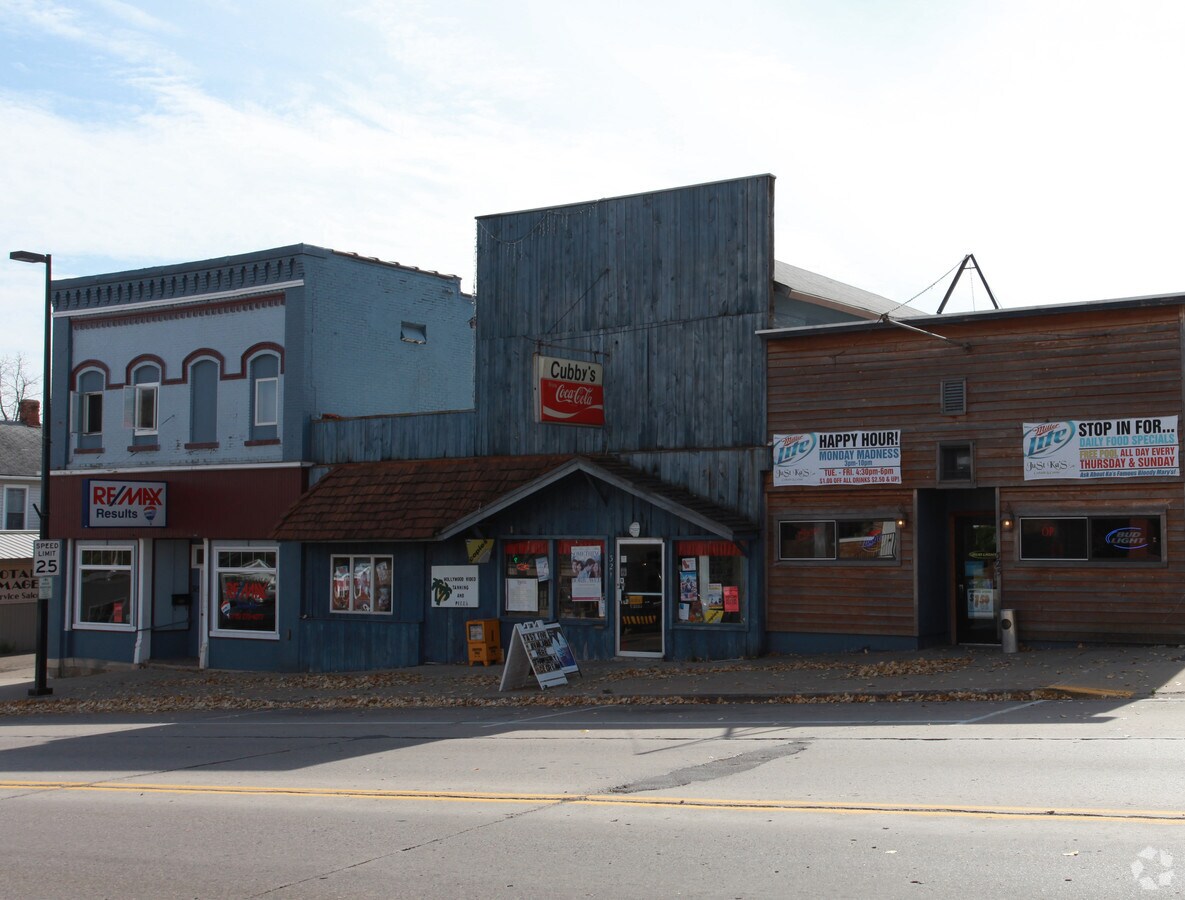 321 W Main St, Ellsworth, WI 54011