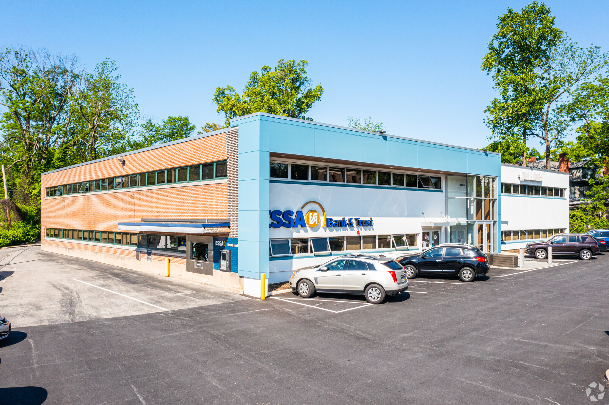 354 W Lancaster Ave, Haverford, PA for lease Primary Photo- Image 1 of 7