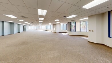 8880 Rio San Diego Dr, San Diego, CA for lease Interior Photo- Image 2 of 7