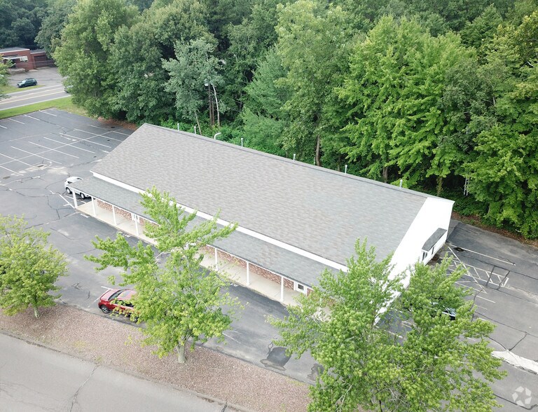 137 Hazard Ave, Enfield, CT 06082