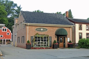 32749 Franklin Rd, Franklin MI - Loft