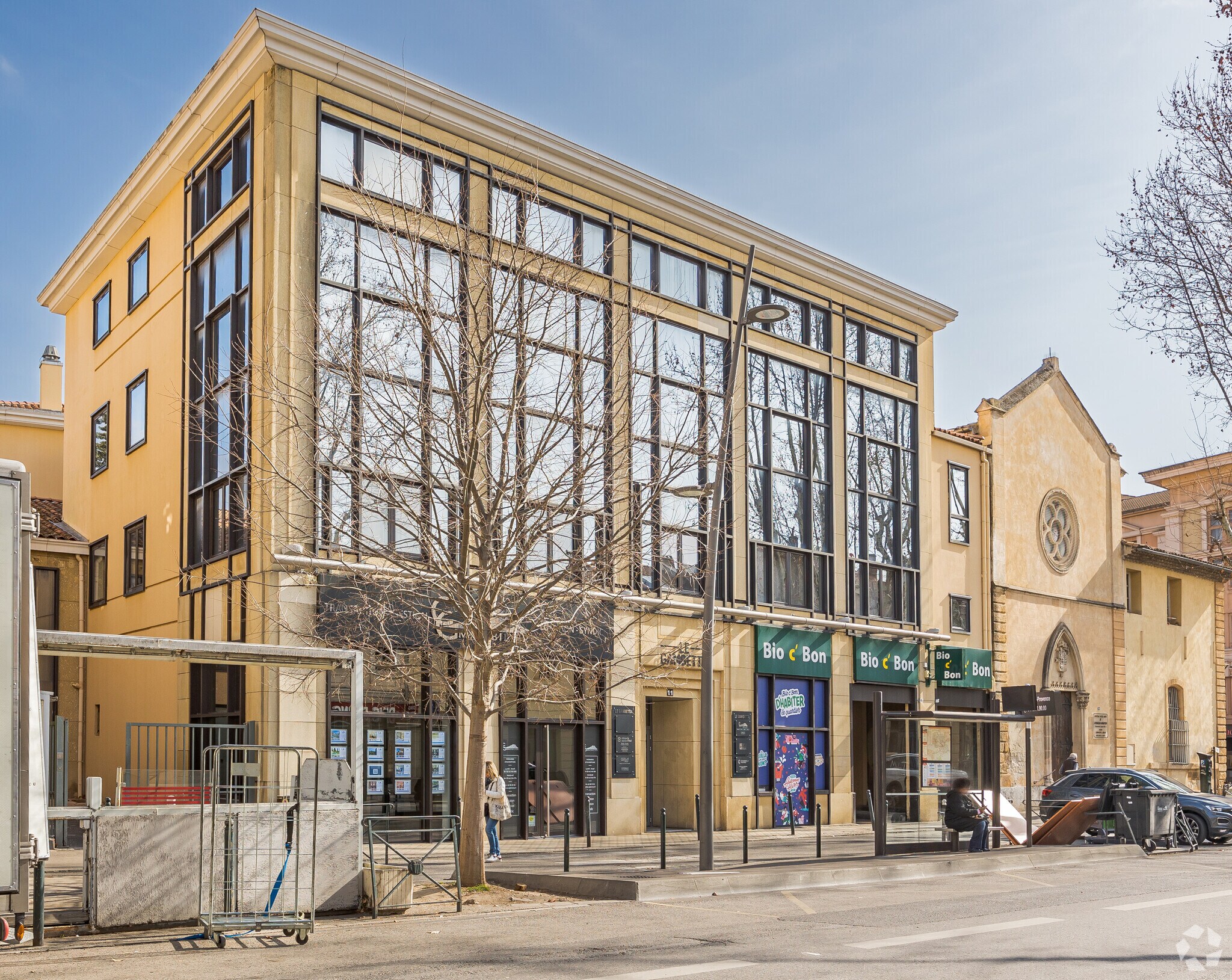 11 Cours Gambetta, Aix-en-Provence for lease Primary Photo- Image 1 of 16