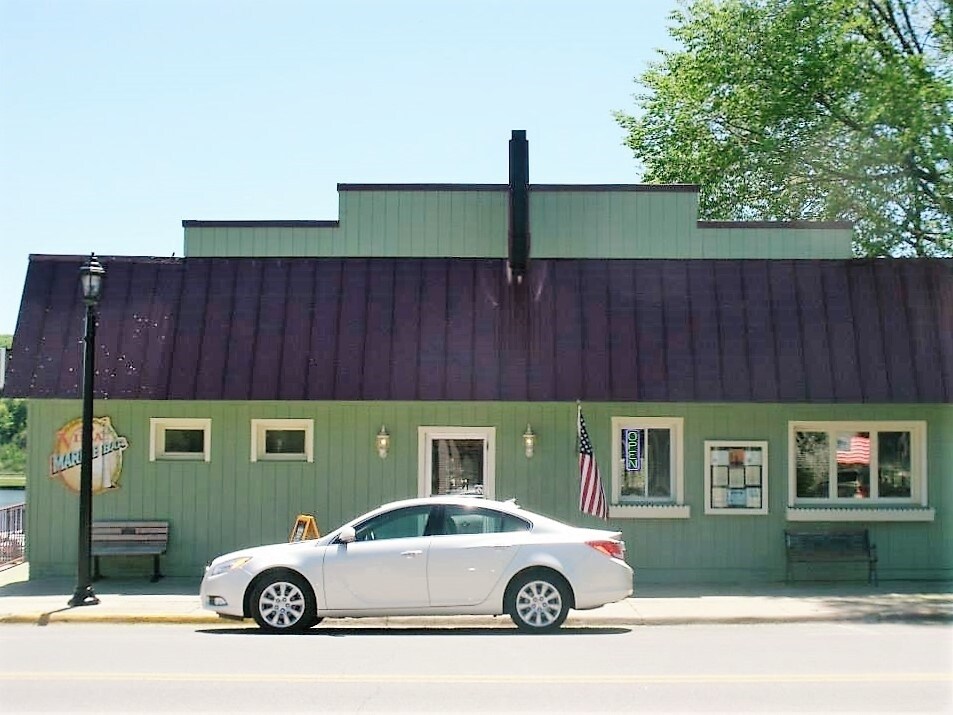 228 Main St, Frankfort, MI for sale Primary Photo- Image 1 of 1