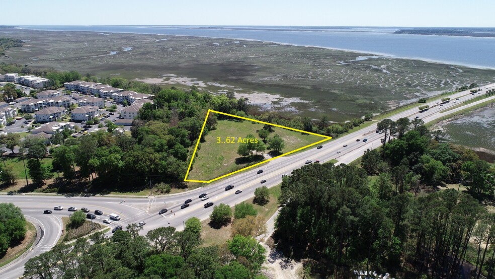 873 Robert Smalls Pky, Beaufort, SC for sale - Building Photo - Image 1 of 4