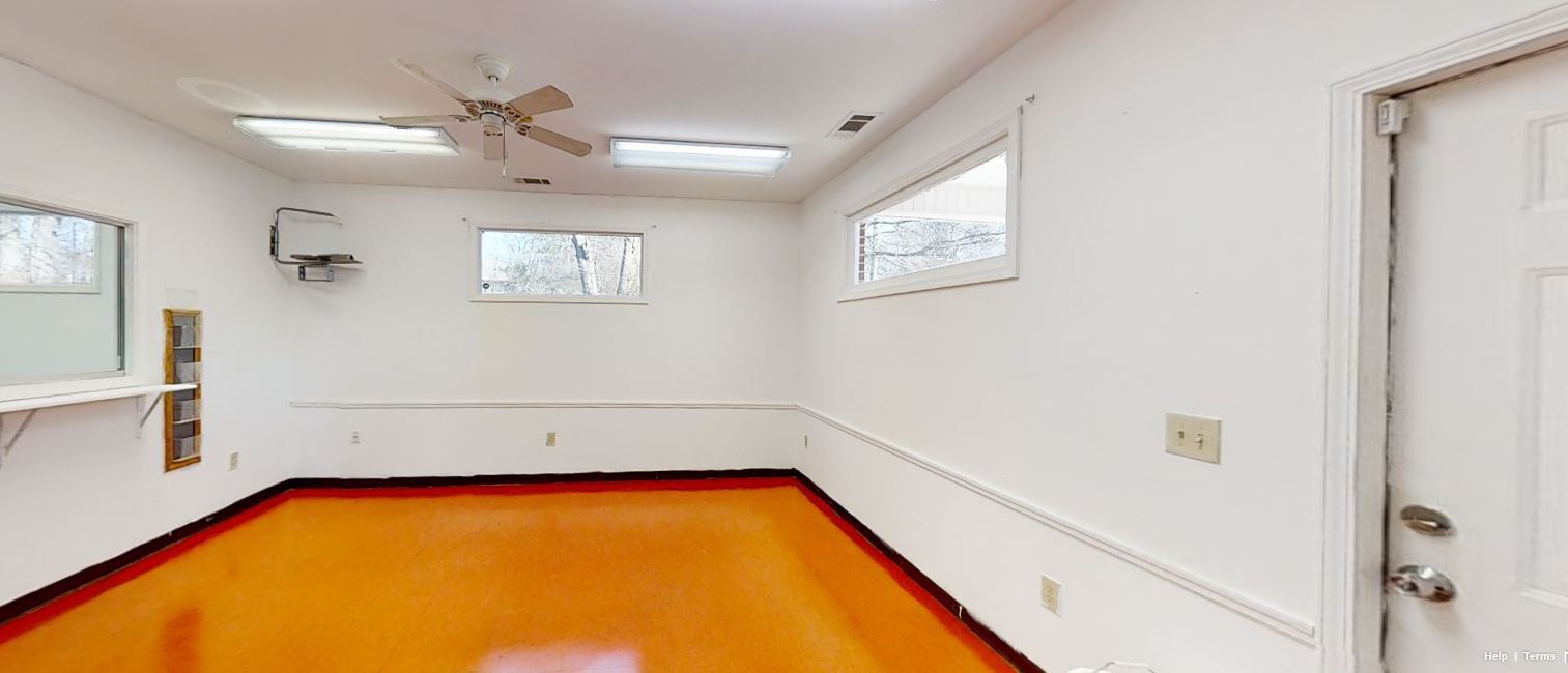 703 S 9th St, Griffin, GA for sale Lobby- Image 1 of 1