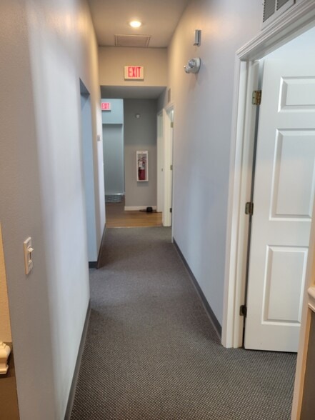 9030 58th Dr E, Bradenton, FL for lease - Building Photo - Image 3 of 11