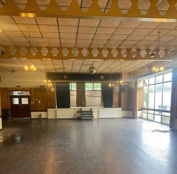 Stanley Walk, Bracknell, RG12 1HA Former British Legion Hall