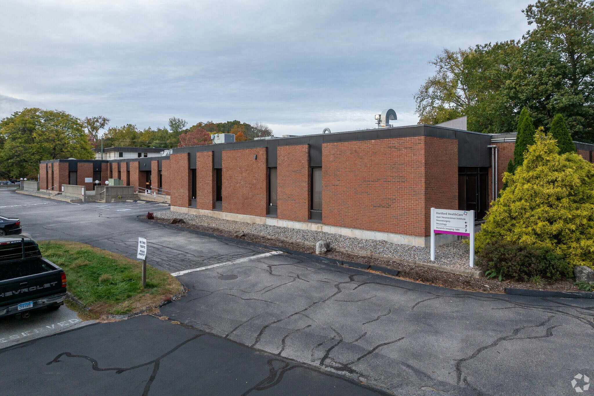 1 Towne Park Plz, Norwich, CT for sale Primary Photo- Image 1 of 1