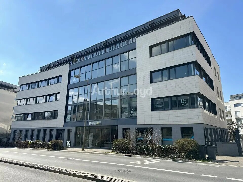 Office in Reims for sale Building Photo- Image 1 of 11