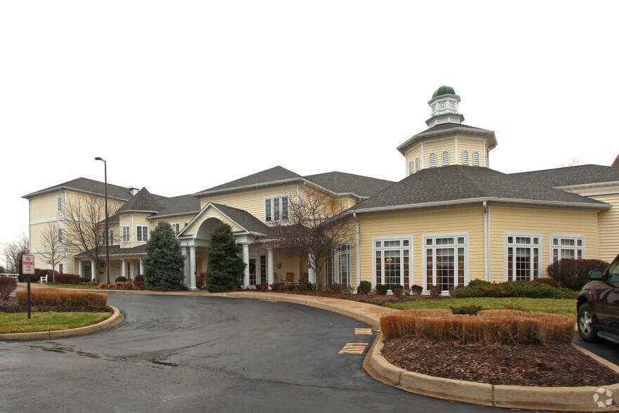 901903 Blankenbaker Pky, Middletown, KY 40243