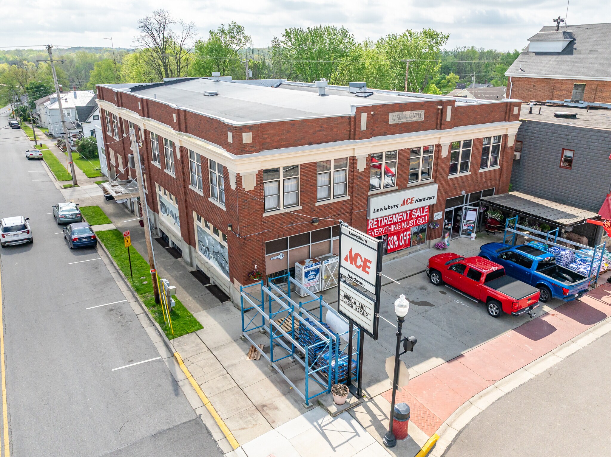 100 S Commerce St, Lewisburg, OH for sale Primary Photo- Image 1 of 1
