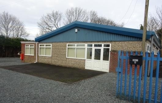 2 Holloway St W, Dudley for lease - Primary Photo - Image 1 of 8