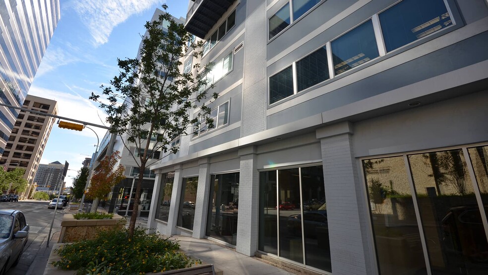 800 Brazos St, Austin, TX for lease - Building Photo - Image 1 of 34