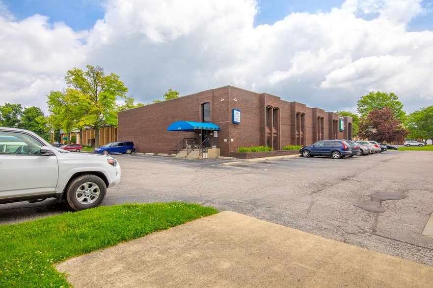1520 Old Henderson Rd, Columbus, OH for lease - Building Photo - Image 3 of 3