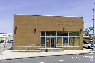 691 Co-op City Blvd, Bronx, NY for lease Building Photo- Image 1 of 1