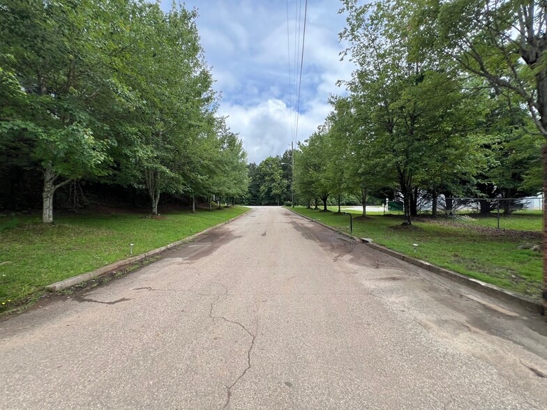 2103 Winder Hwy, Dacula, GA for lease - Building Photo - Image 3 of 16