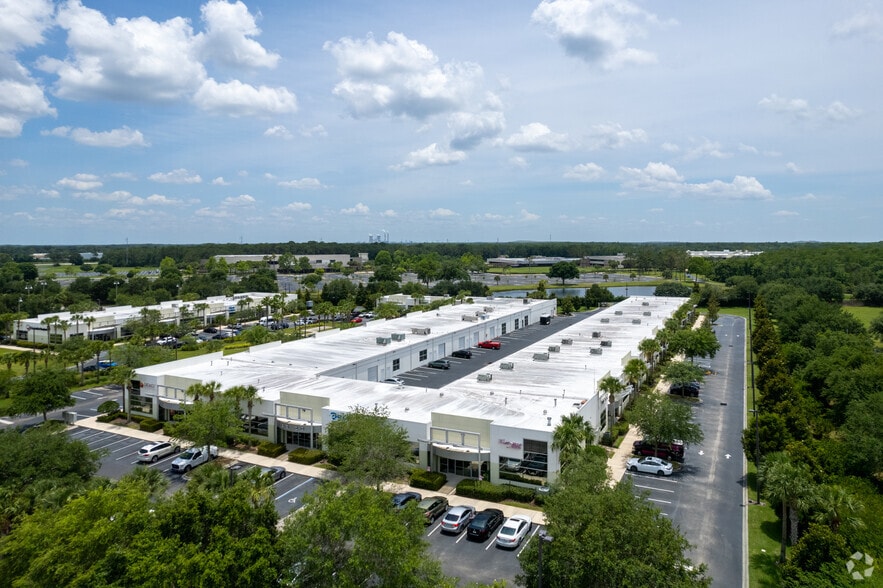 11602 Lake Underhill Rd, Orlando, FL for lease - Building Photo - Image 3 of 8