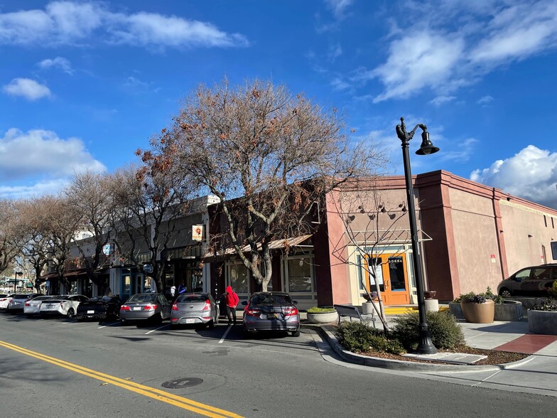 2002-2018 Salvio St, Concord, CA for sale - Building Photo - Image 1 of 1