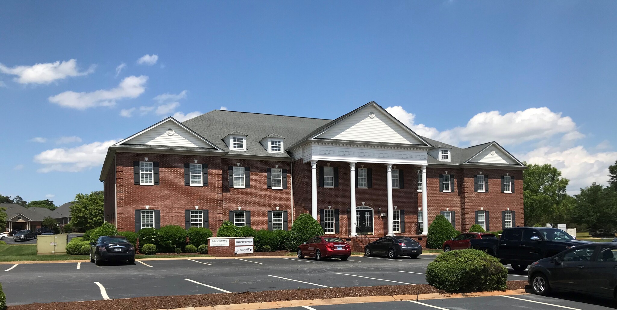 3453 Pelham Rd, Greenville, SC 29615 - Office for Lease | LoopNet.com