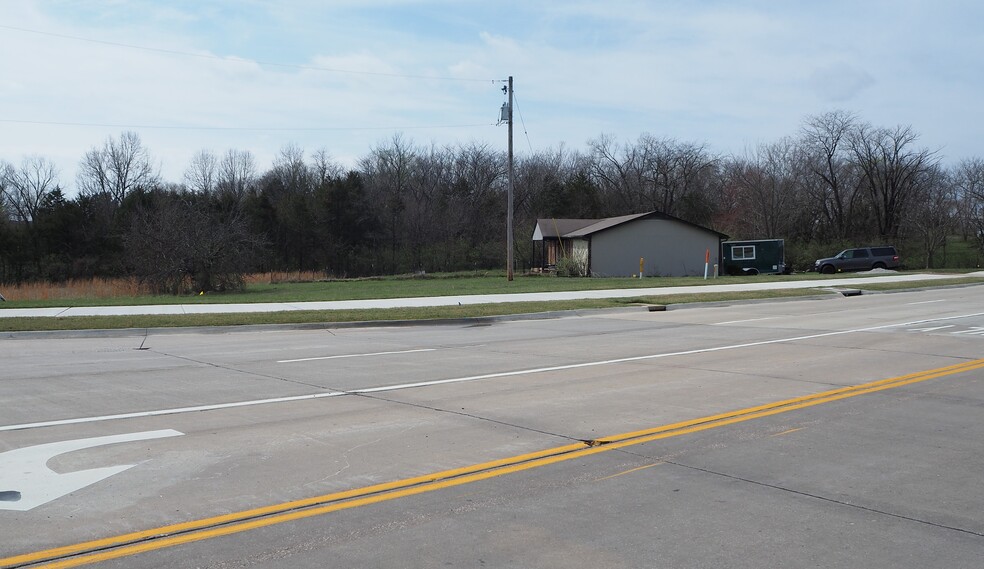 2416 W Meyer Rd, Wentzville, MO for sale - Building Photo - Image 3 of 24