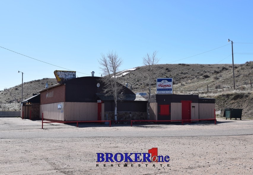 1136 US Highway 87, Glenrock, WY 82637