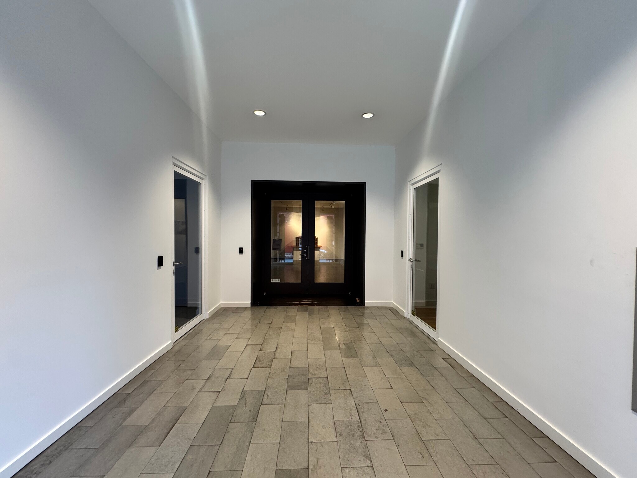 1532 SW Morrison St, Portland, OR for lease Interior Photo- Image 1 of 17