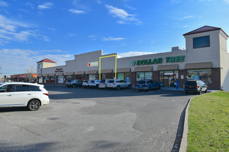 2263 Broadhollow Rd, Farmingdale, NY for lease - Building Photo - Image 2 of 6